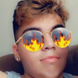 Meet your Posher, Christian